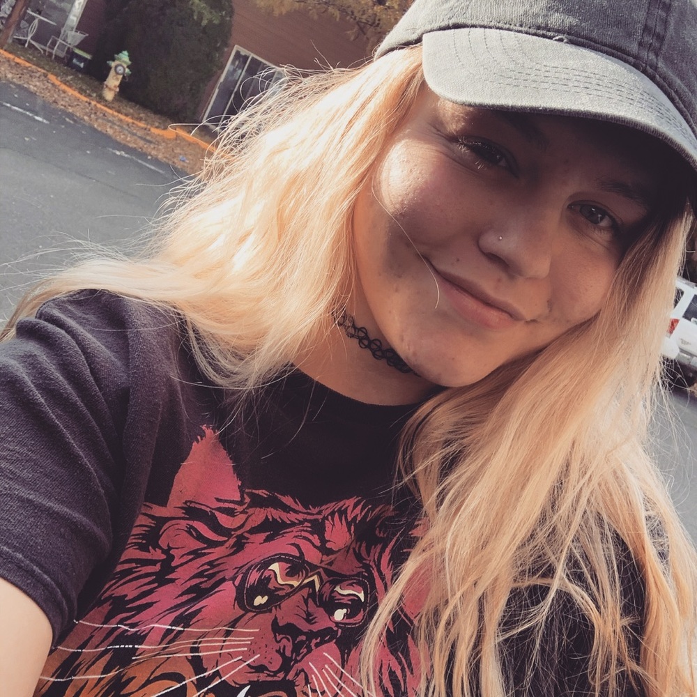 Meet your Posher, Danyell